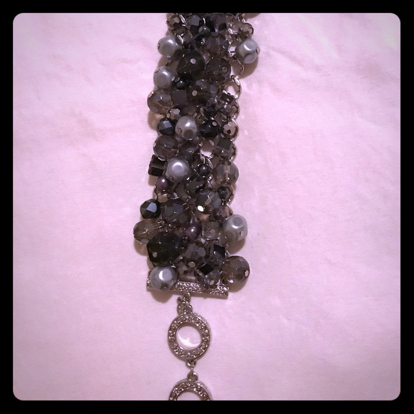 Jewelry - Premier Jewelry cluster stone and pearl bracelet